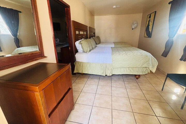 Room 3 of 11