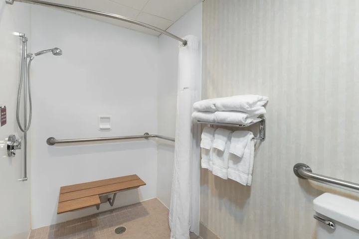 Room 8 of 26