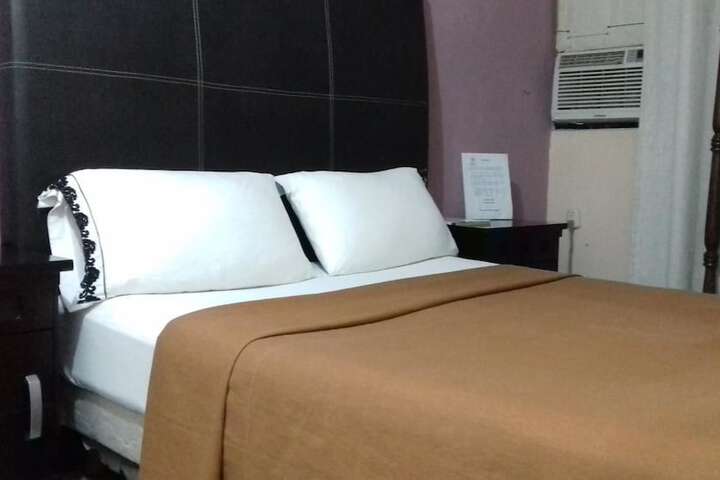 Room 5 of 25