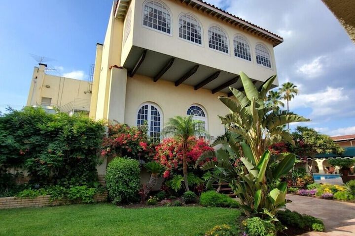 Hotel Exterior 65 of 75