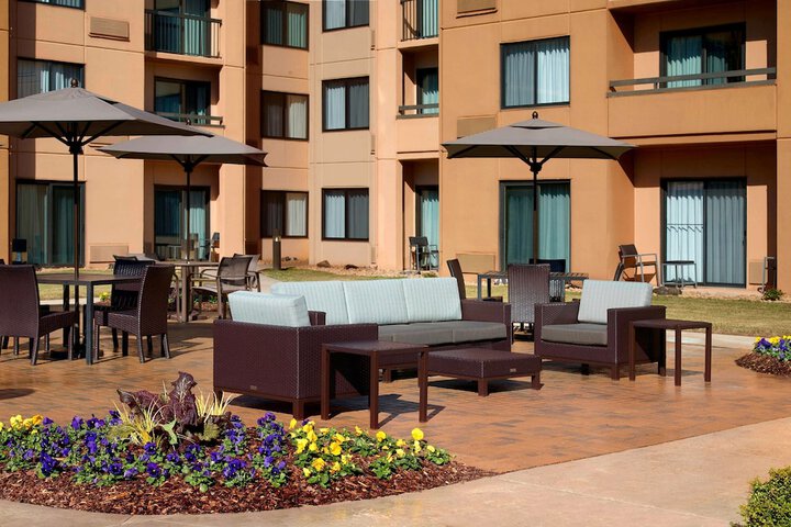 Terrace/Patio 29 of 30