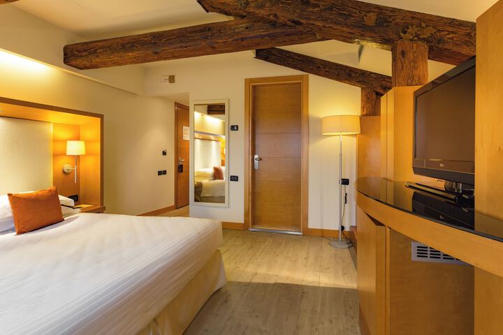 Room 154 of 290