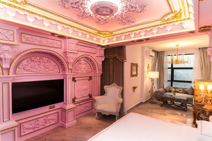 Room 90 of 195