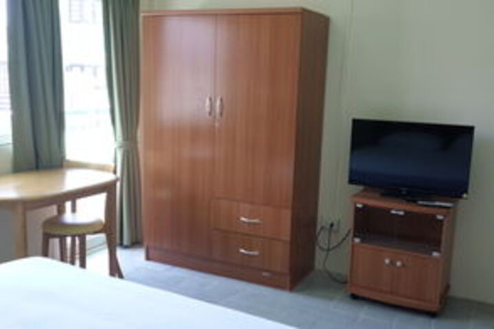 Room 26 of 34
