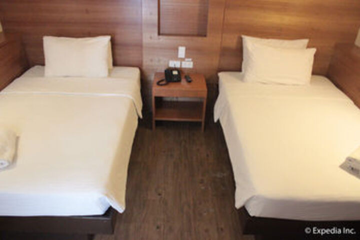 Room 42 of 82