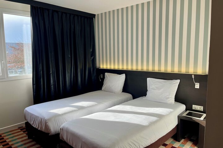 Room 9 of 52