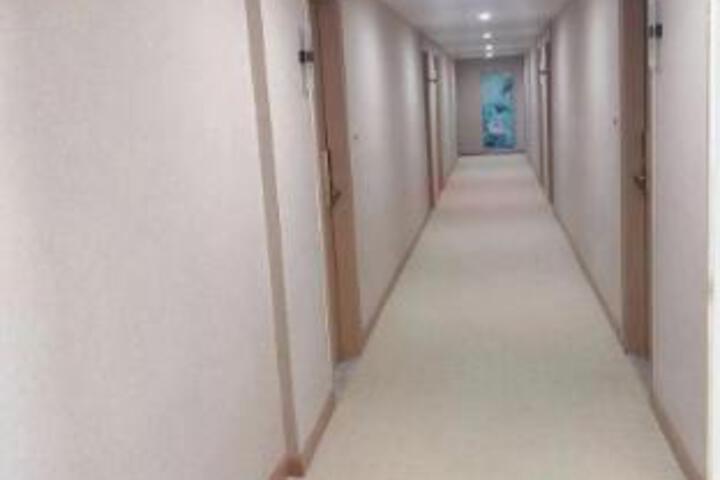 Baigou Longhai Hotel