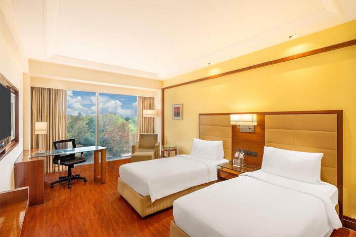 Room 18 of 62