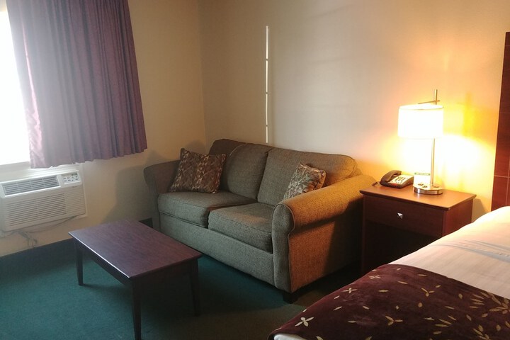 Room 18 of 35