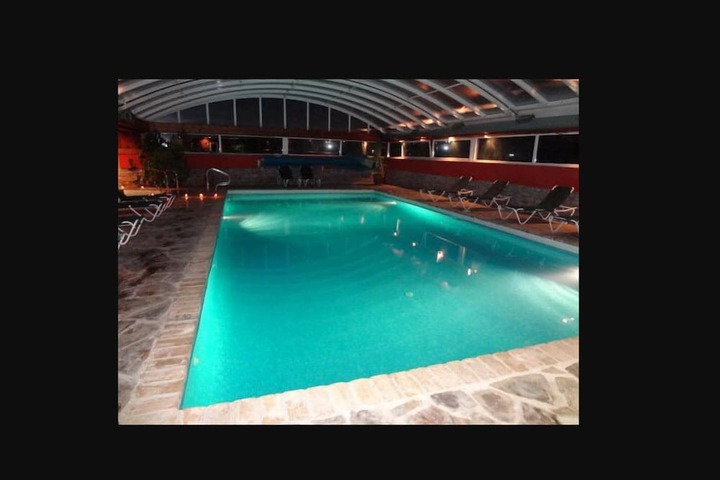 Pool Hotel