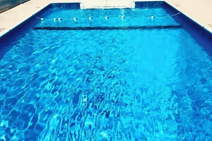 Pool 50 of 72