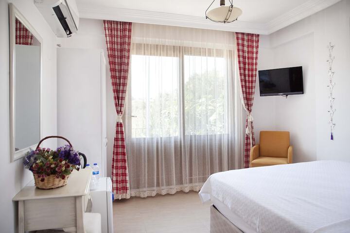 Room 19 of 52