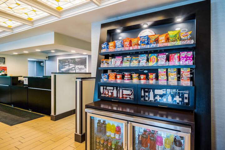 Snack bar