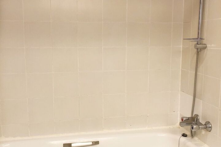 Room 11 of 39