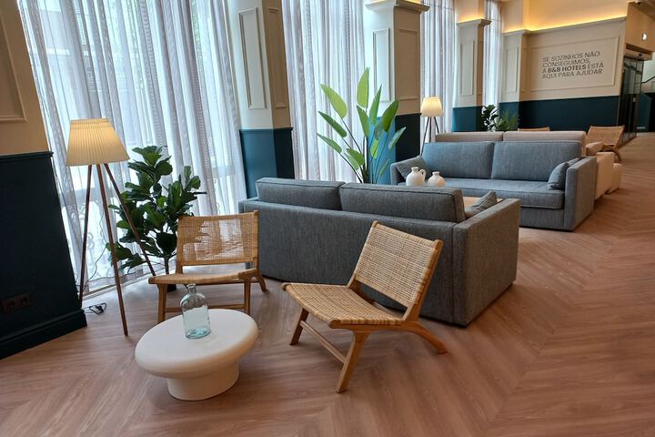 Entrance & Lobby