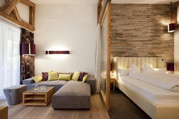 Room 10 of 49