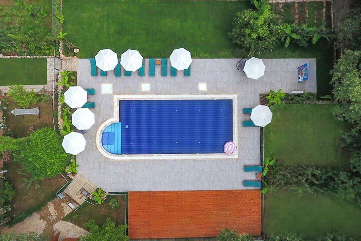 Pool 65 of 90