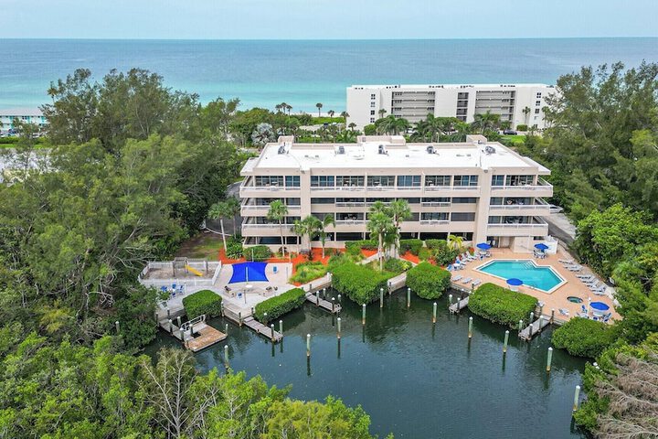 Longboat Bay Club by Coolvacay