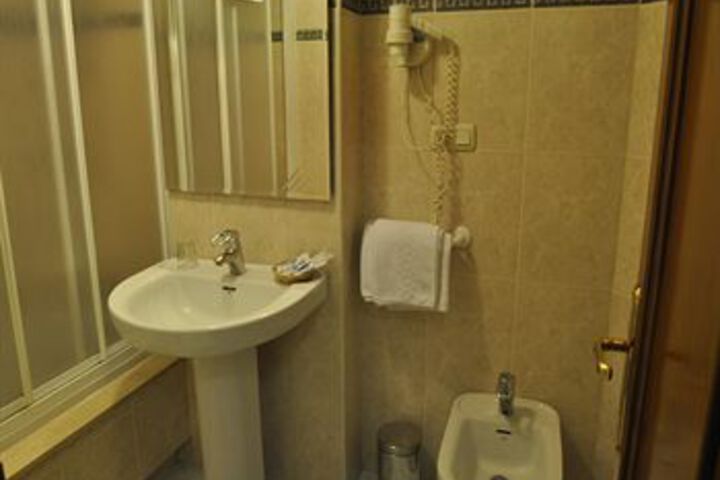 Photo 29