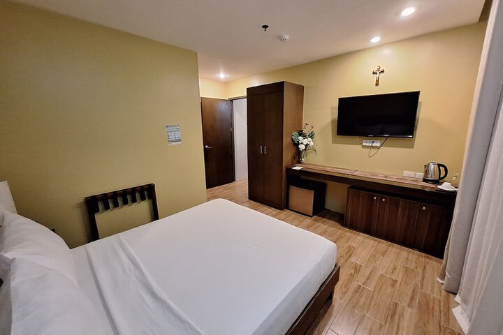 Room 7 of 30