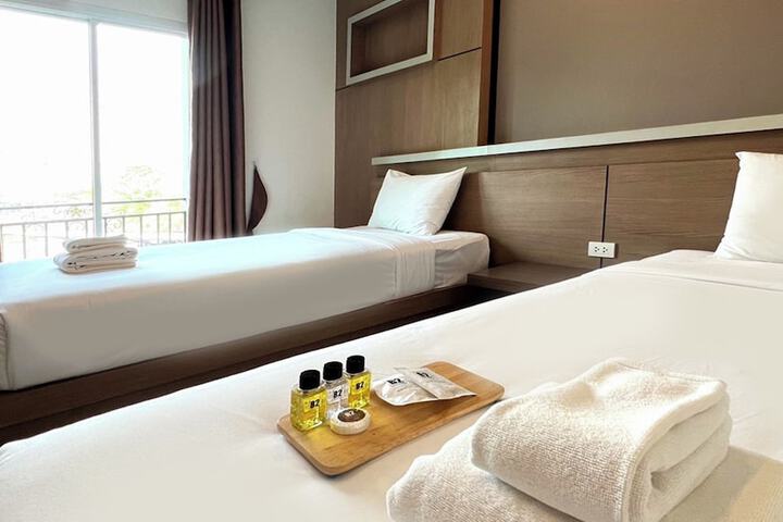 Room 27 of 46