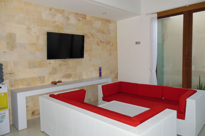 Room 5 of 44