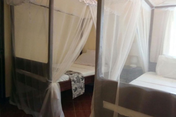 Room 5 of 22