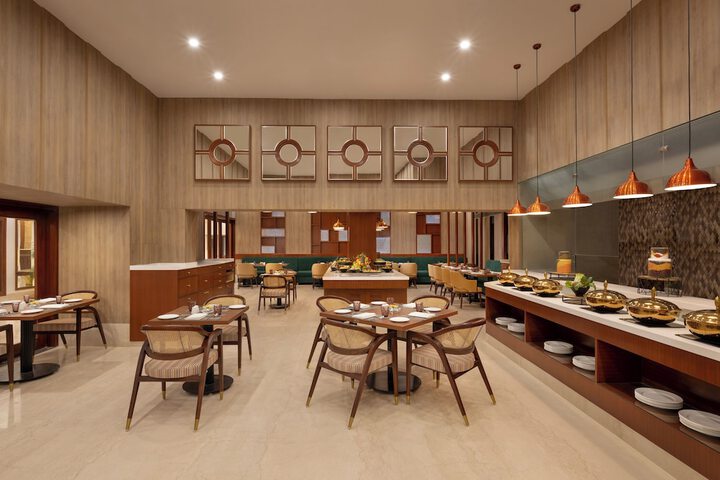 Dining 20 of 27