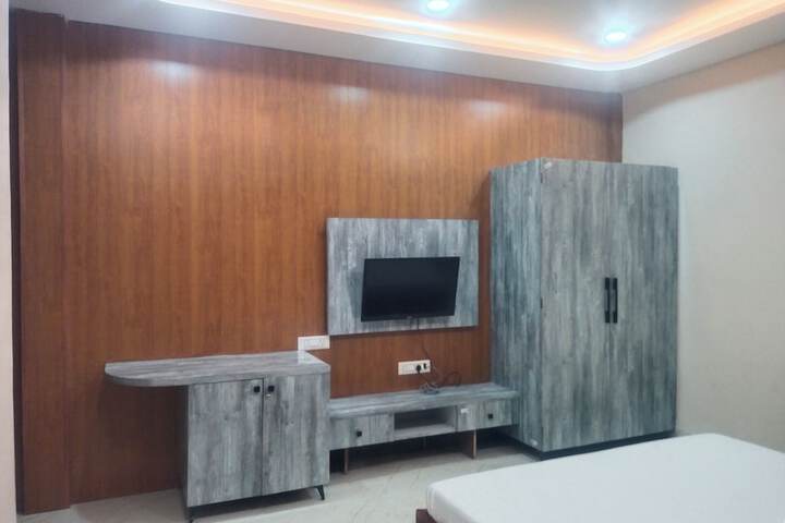 Room 6 of 20