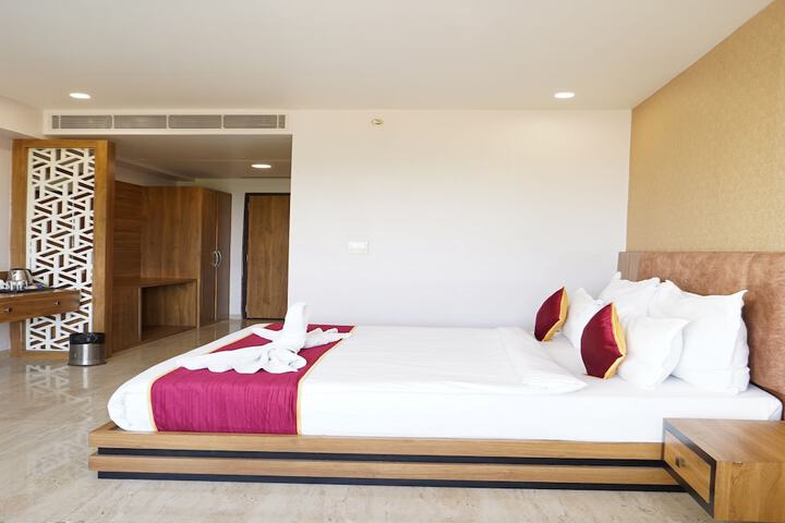 Room 36 of 190