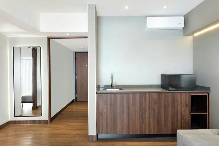 Room 16 of 75