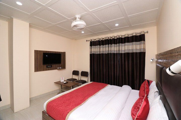 Room 15 of 23