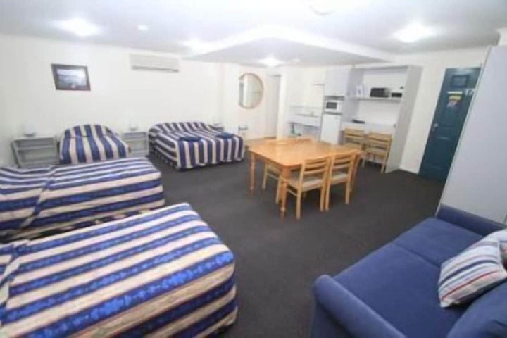 Room 9 of 95