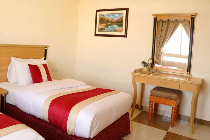 Room 8 of 32