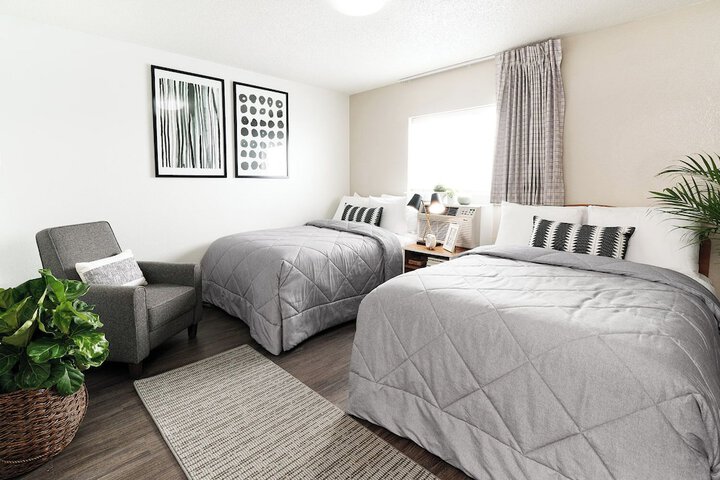 Room 9 of 27