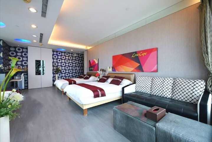 Room 69 of 98