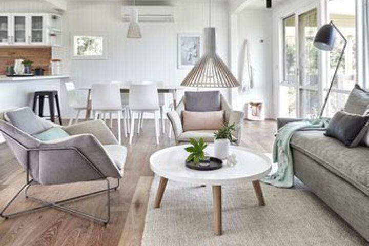 Ocean Side Retreat Beautifully renovated house