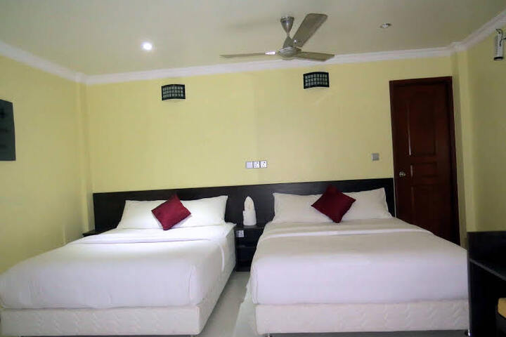 CORAL QUEEN INN