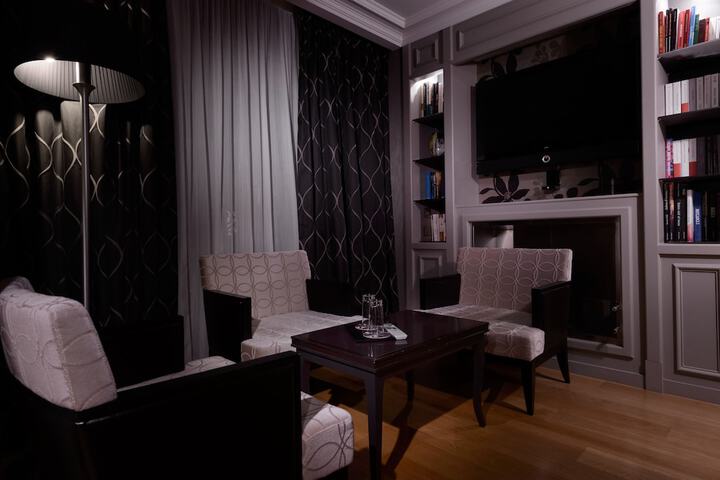 Room 29 of 64