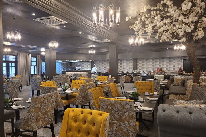 Dining 99 of 126