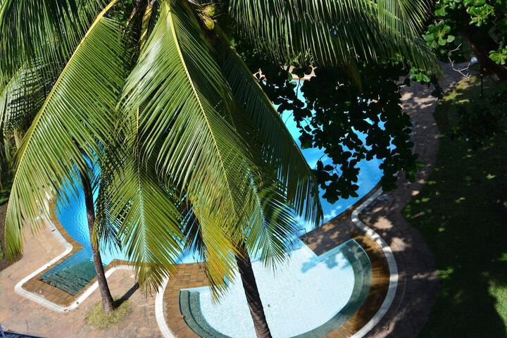 Hotel Pool