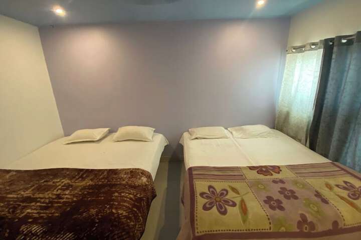Room 17 of 31