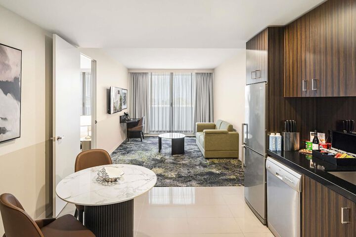 Room 35 of 163