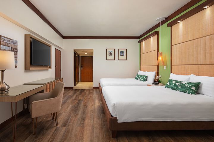 Room 18 of 124