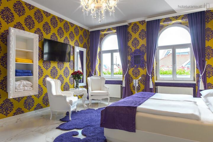 Room 41 of 205