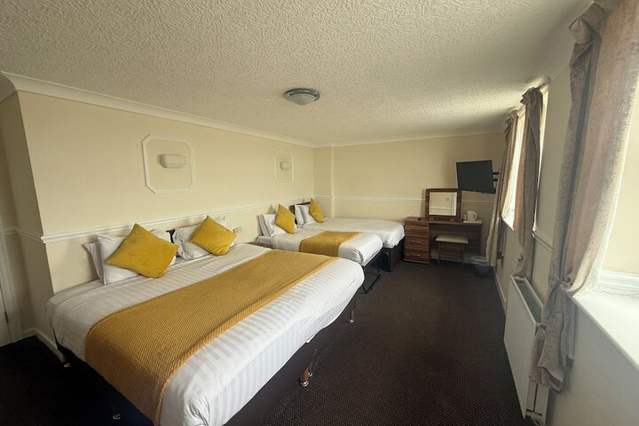 Room 37 of 126
