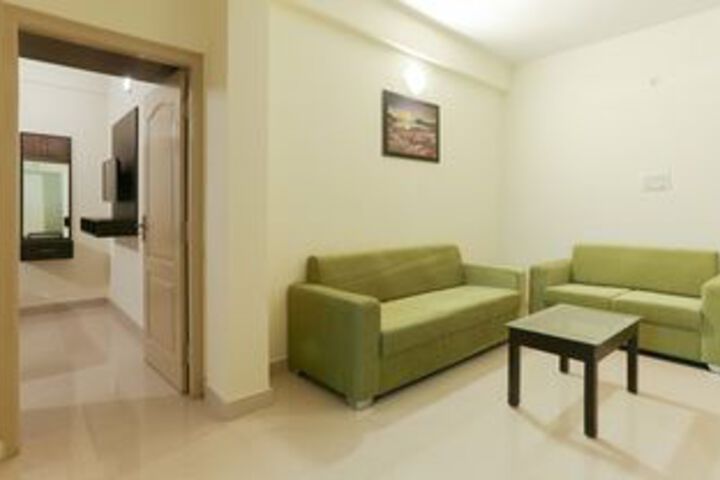 Room 53 of 62