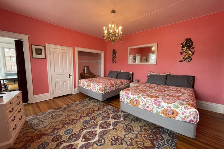 Room 15 of 90