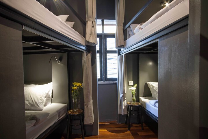 Room 15 of 60