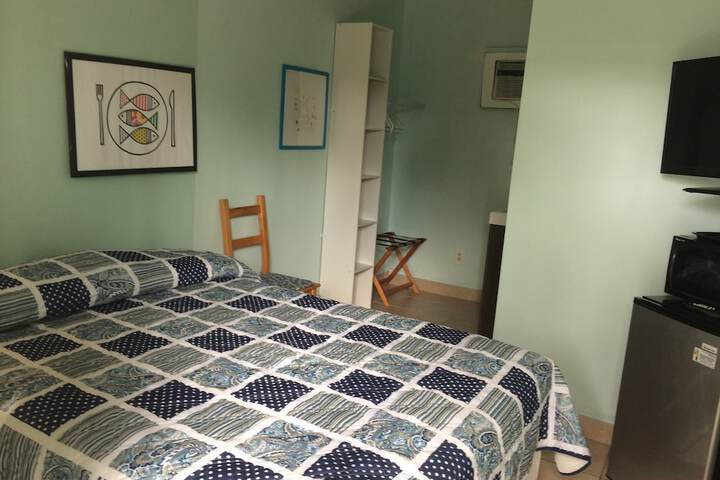Room 7 of 64